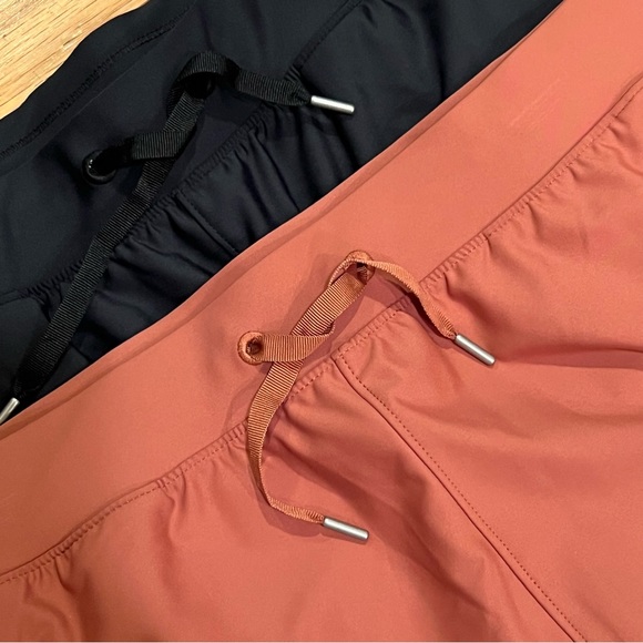 Bundle Old Navy High-Waisted PowerSoft Shorts Size L in Black and Rust 3” inseam - Picture 2 of 9